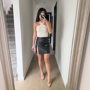 Aritzia Babaton Criss Cross Neck Crop Top XS